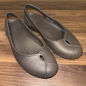 CROCS Women's Olivia II size 6 Brown Slingback Flats
